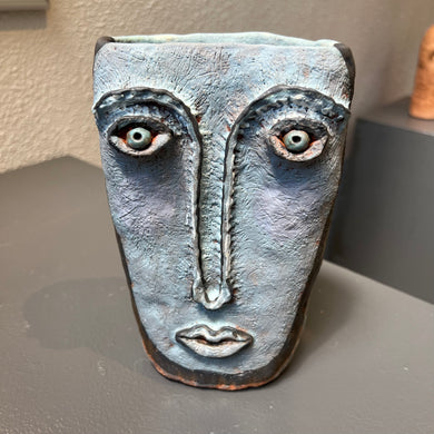 Daria Davydova - Silent Talks - Grey Vase