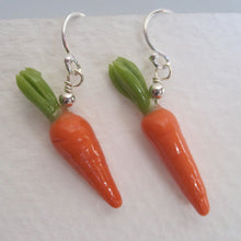 Carolyn Tillie: Earring, Small food