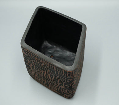Ofra Fisher :  Black Sgraffito Planter Diamond