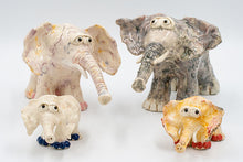 Sue Levin: Elephant-Lg