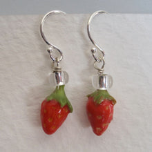 Carolyn Tillie: Earring, Small food