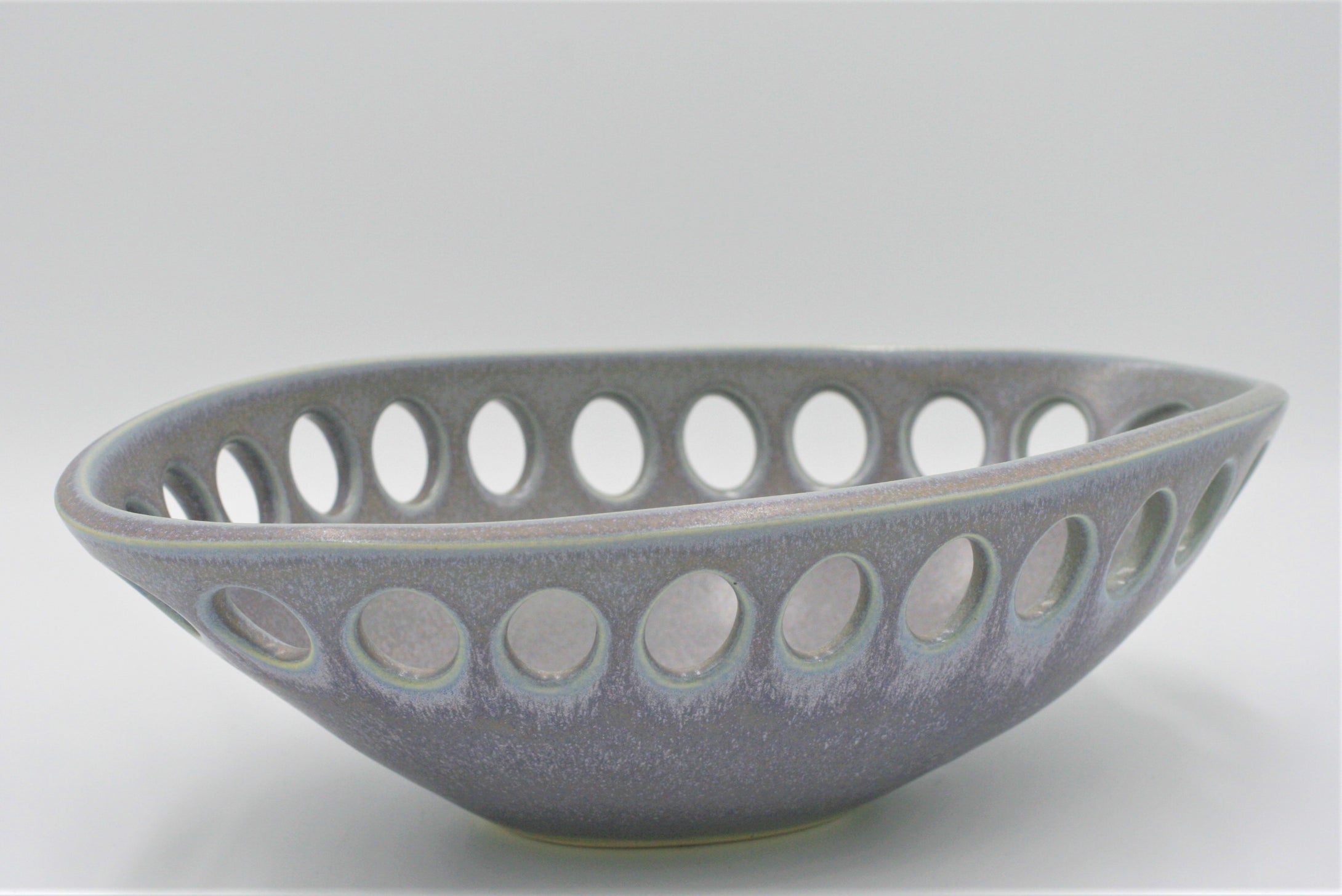 Lynne Meade: Oval Bowl Lavender