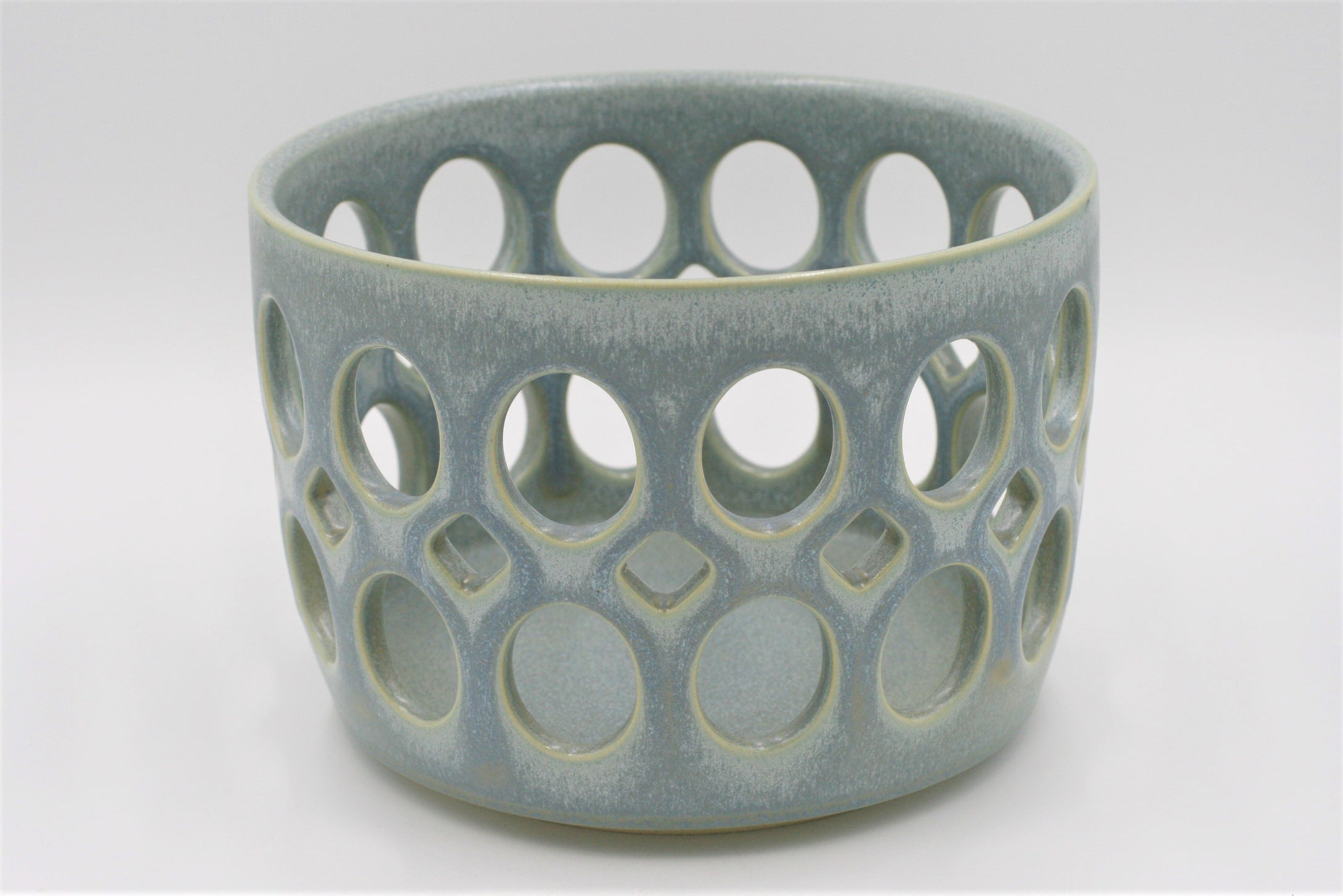 Lynne Meade: Fruit Bowl Smoky Blue