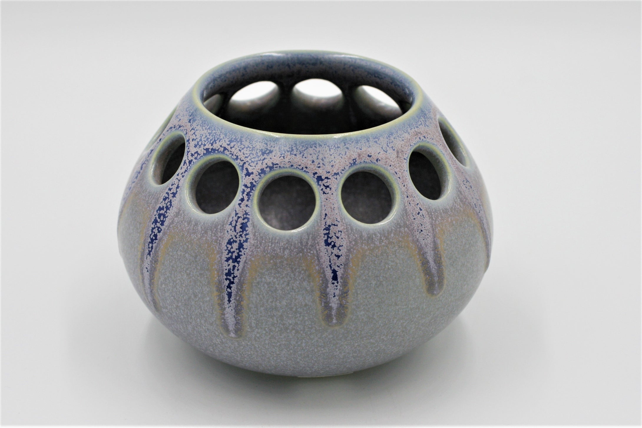 Lynne Meade: Candle Holder