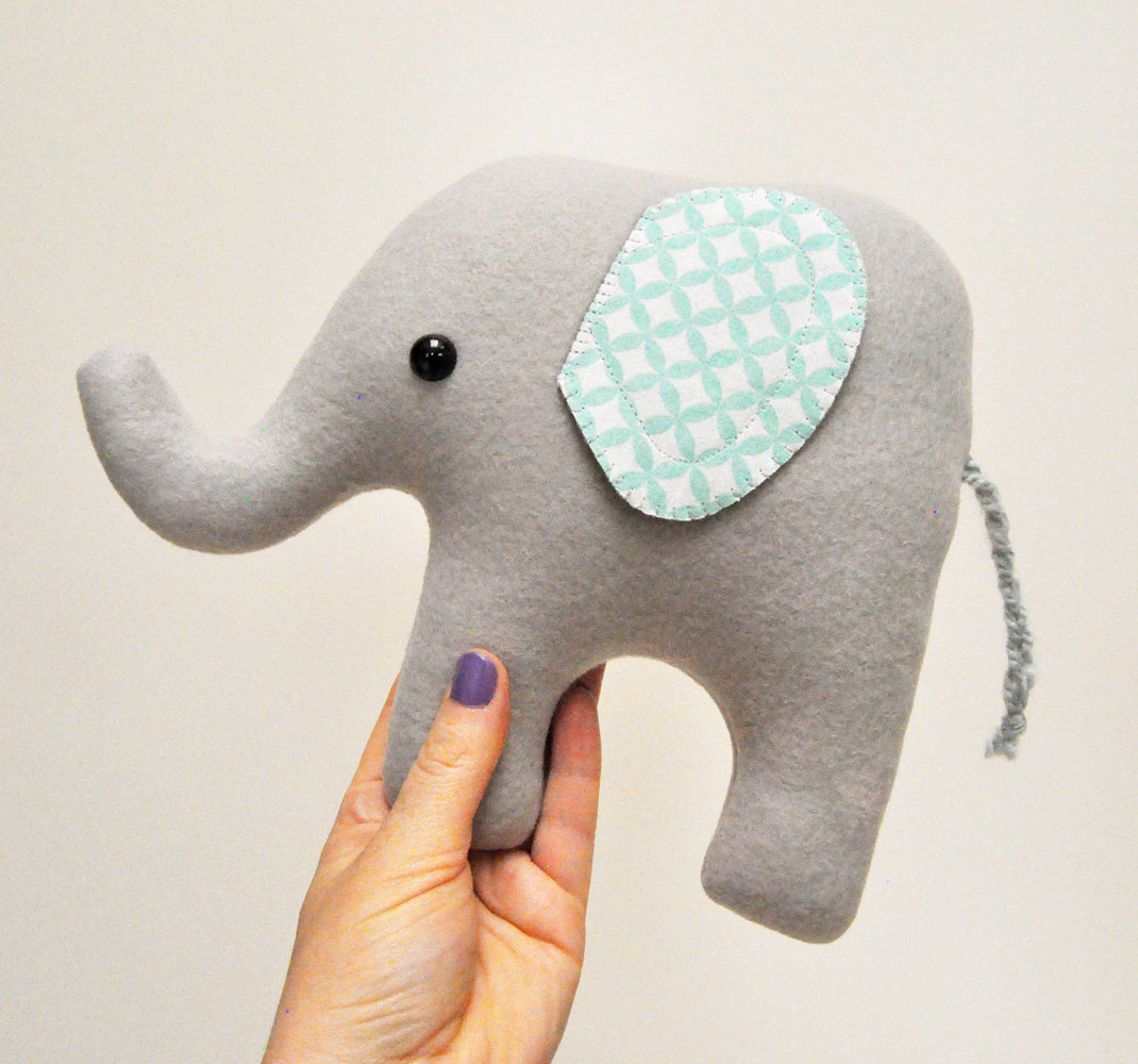 Gina Barnes: Elephant Stuffy