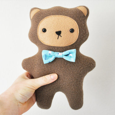 Gina Barnes: Bear Stuffy